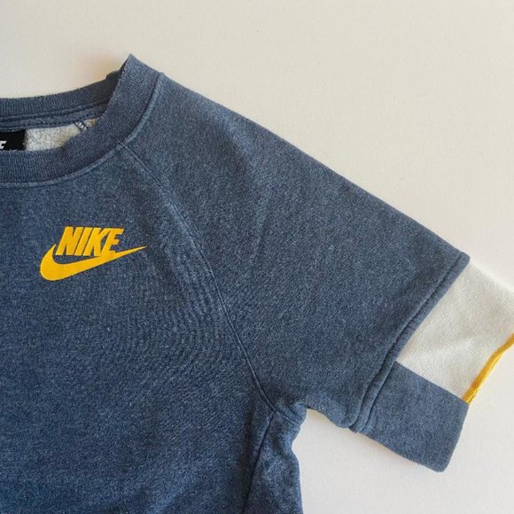 🆕 Nike Girls' Heather Blue & Yellow Sportswear Crewneck Pullover - Picture 4 of 8